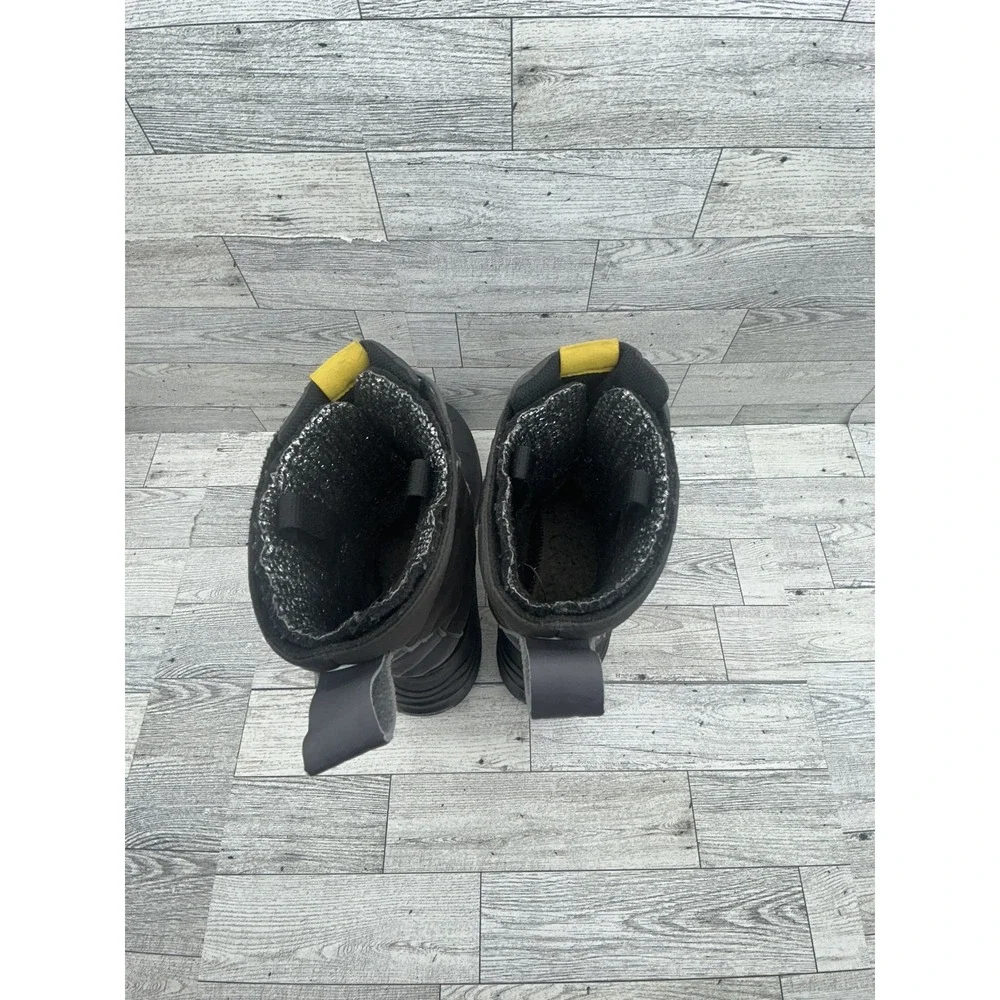 Keen Winter Boots Womens Size‎ 3 Waterproof Insulated Snow Outdoor Warm Shoes